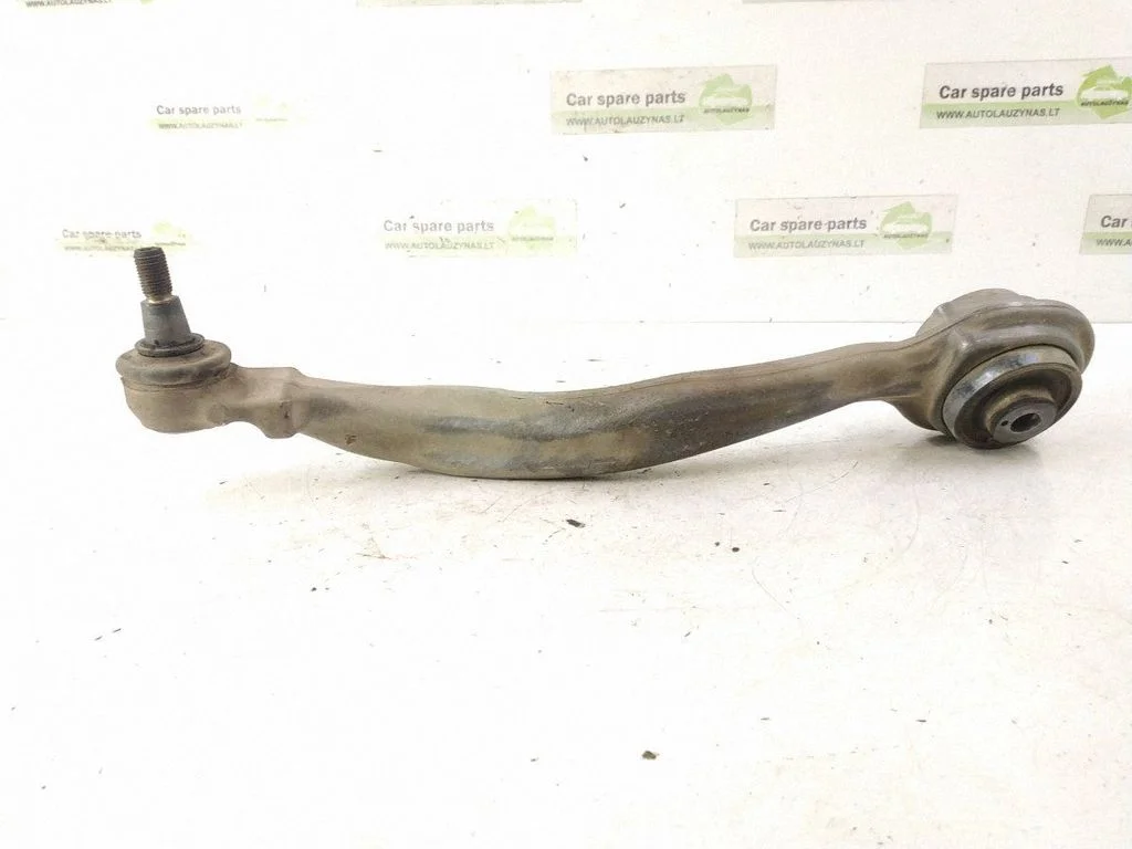 Front control arm – right