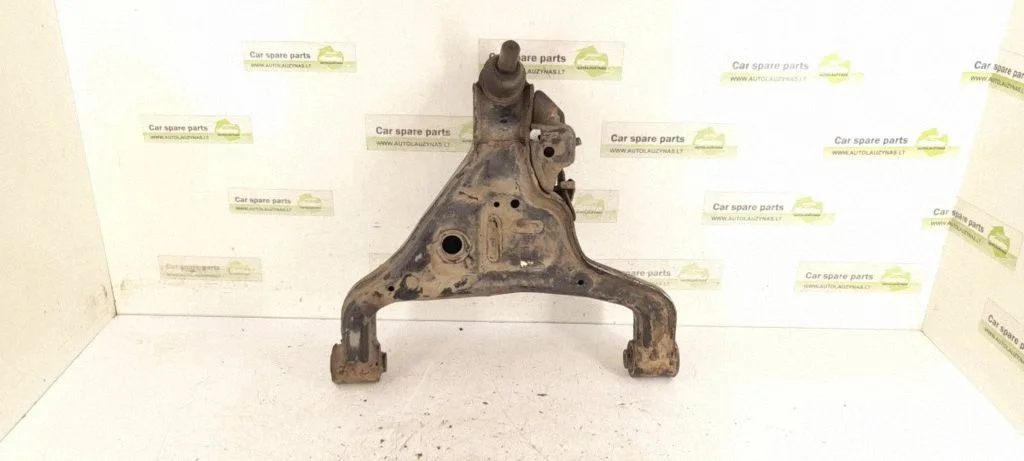 Front control arm – right