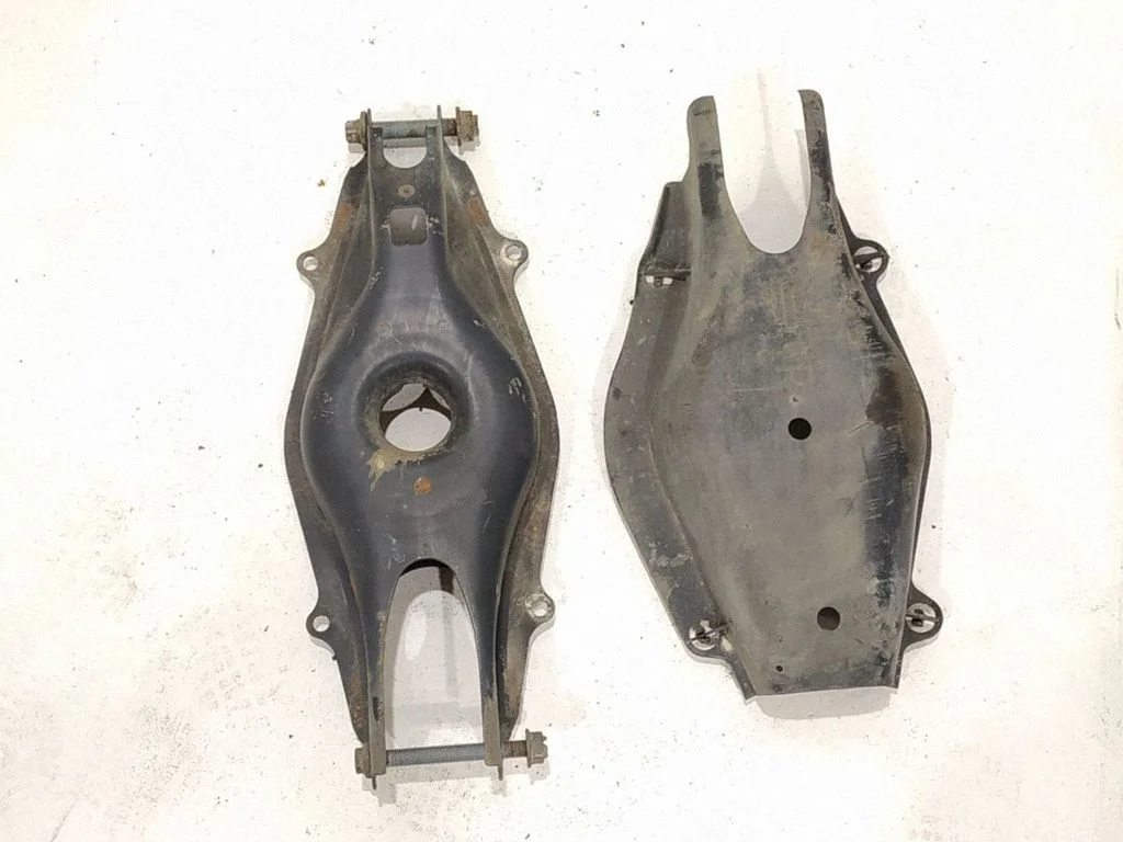 Rear control arm – right