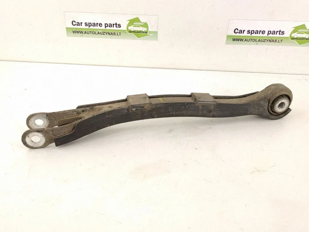 Rear control arm – right