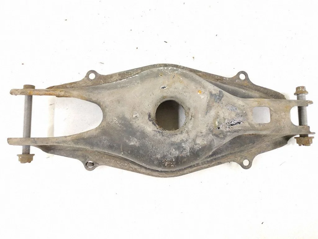 Rear control arm DALISID2368