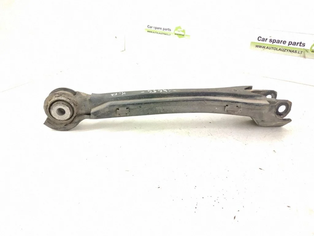 Rear control arm – left