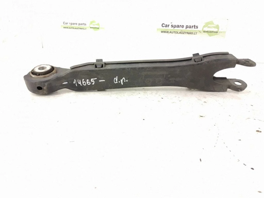 Rear control arm – right