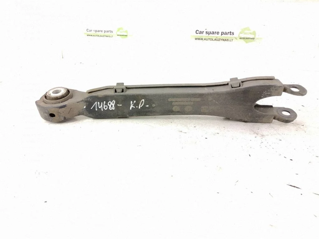 Rear control arm – left