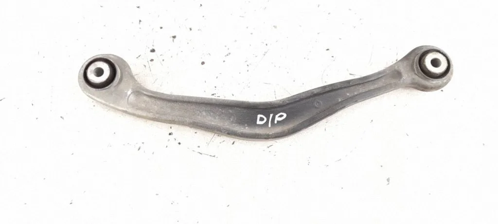 Rear control arm – right