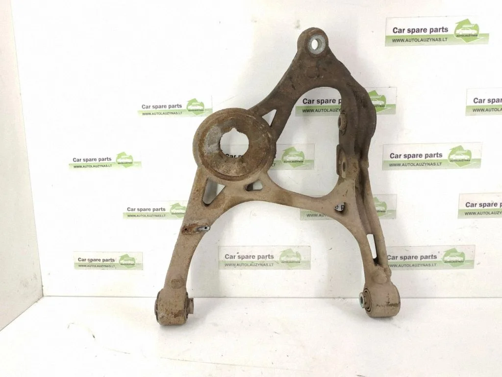 Rear control arm – right