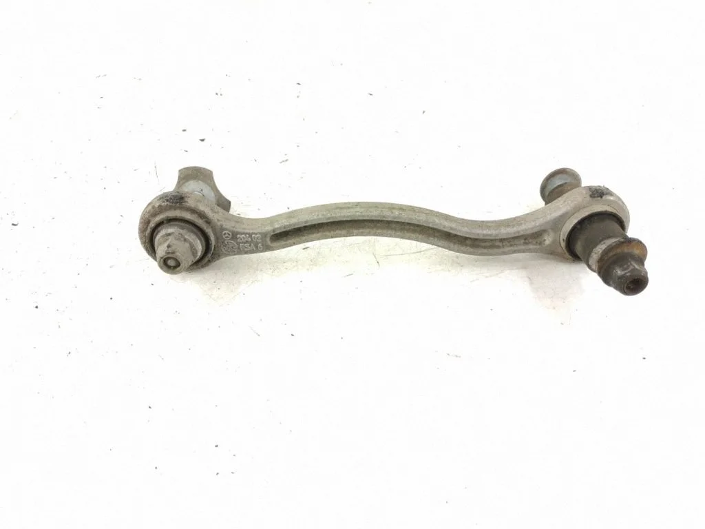 Rear control arm – left