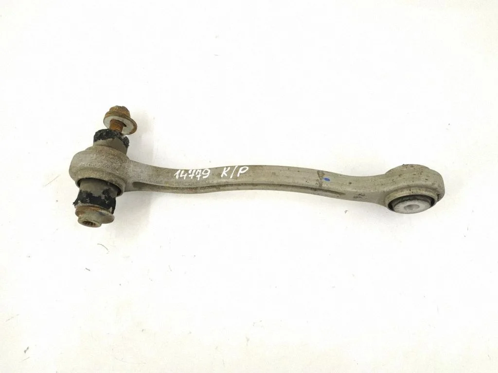 Rear control arm – left