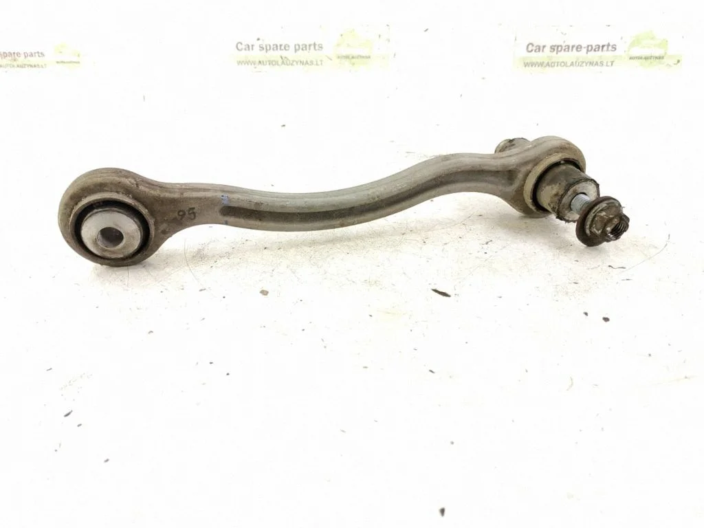 Rear control arm – right