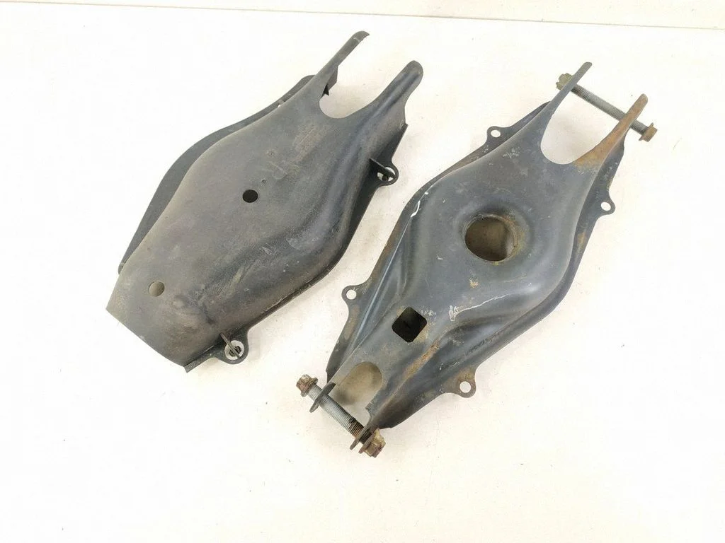 Rear control arm – right