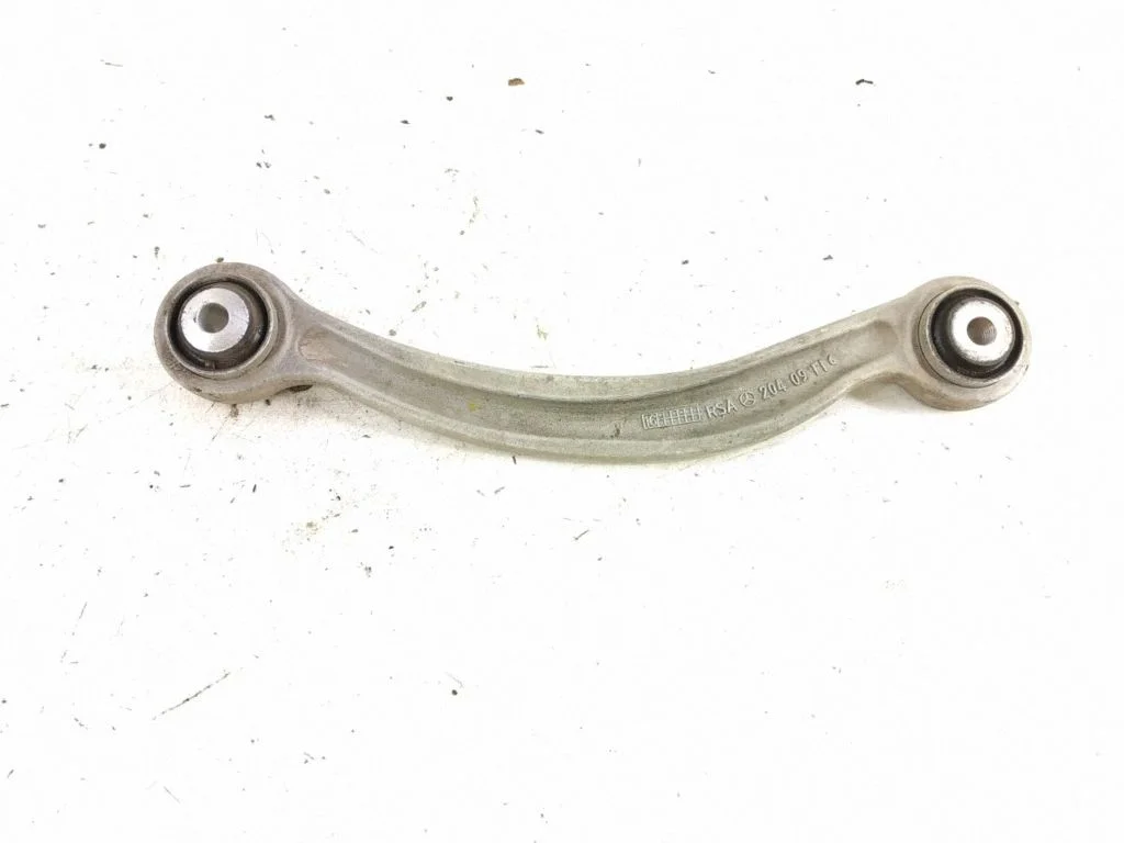 Rear control arm – right