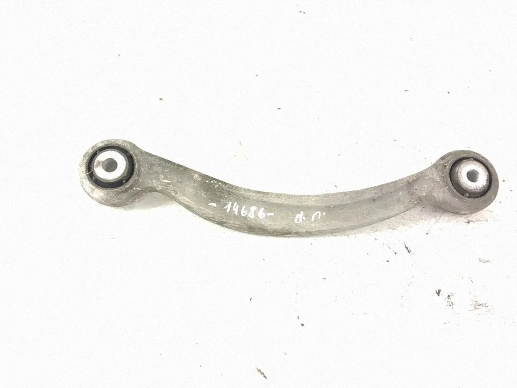 Rear control arm – right