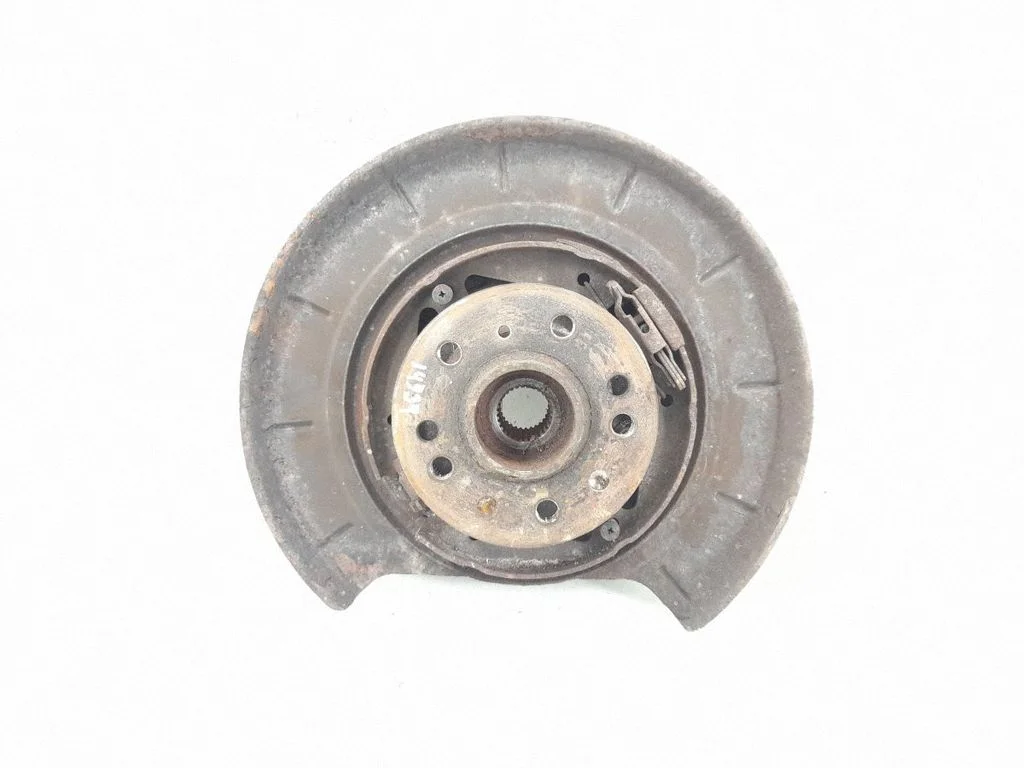 Tagumine rumm – tagumine vasak