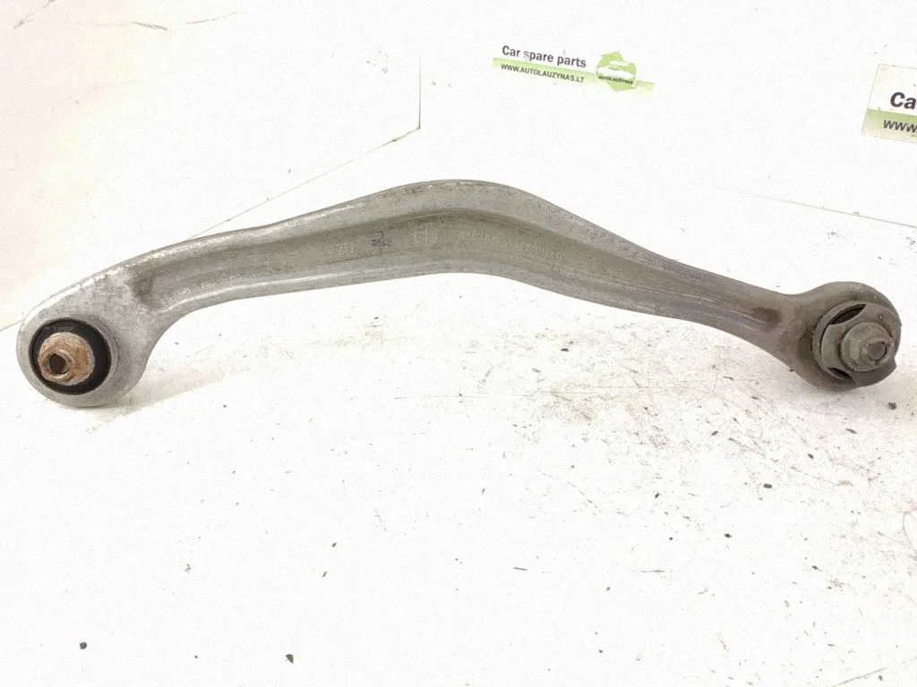 Rear control arm – left