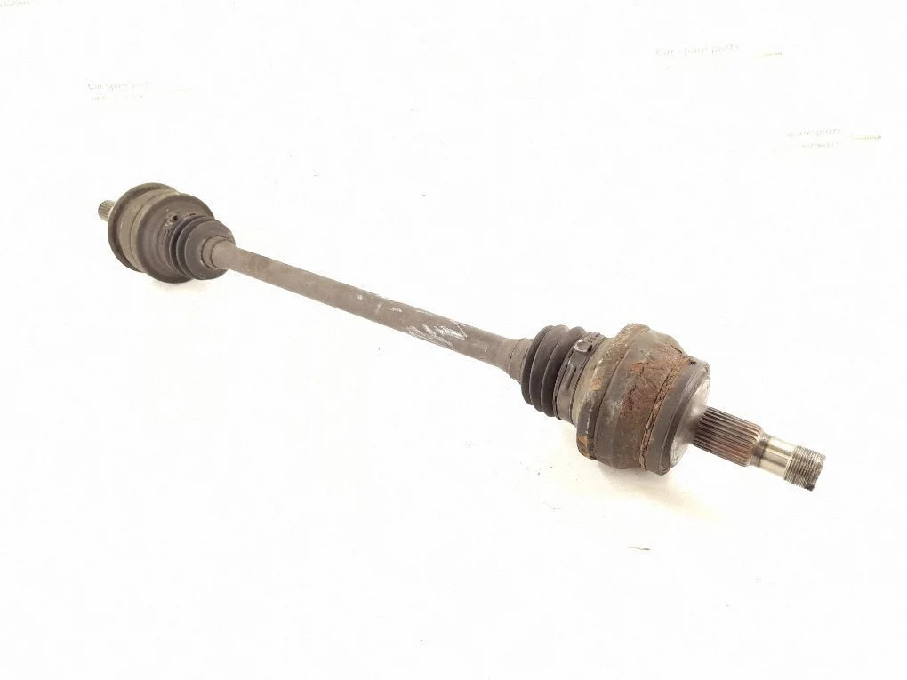 Rear driveshaft – rear right