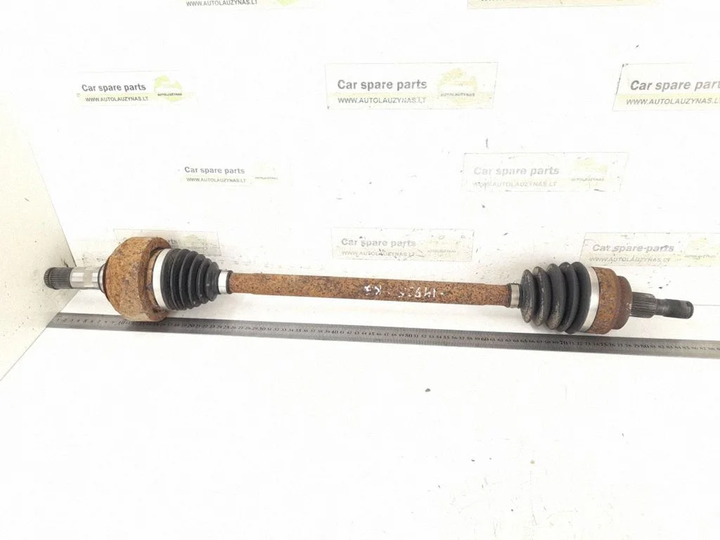 Rear driveshaft – rear left