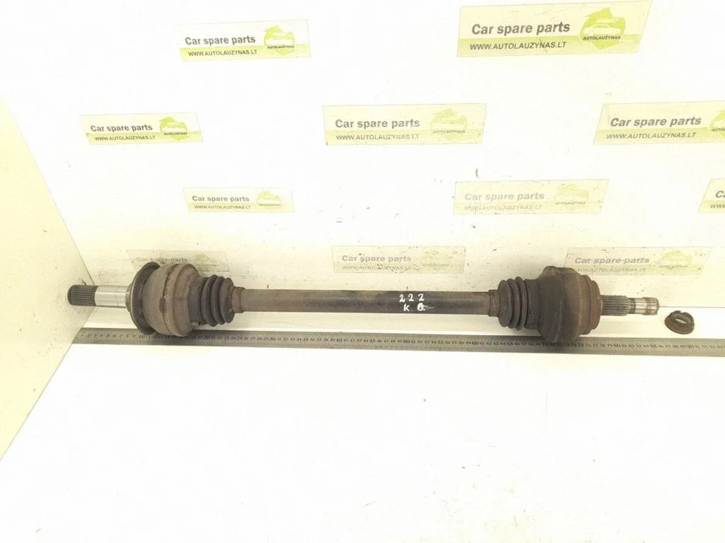 Rear driveshaft – rear left