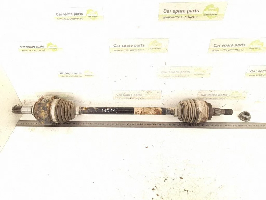 Rear driveshaft – rear left