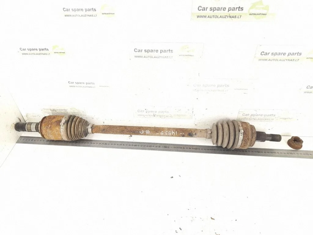 Rear driveshaft – rear right