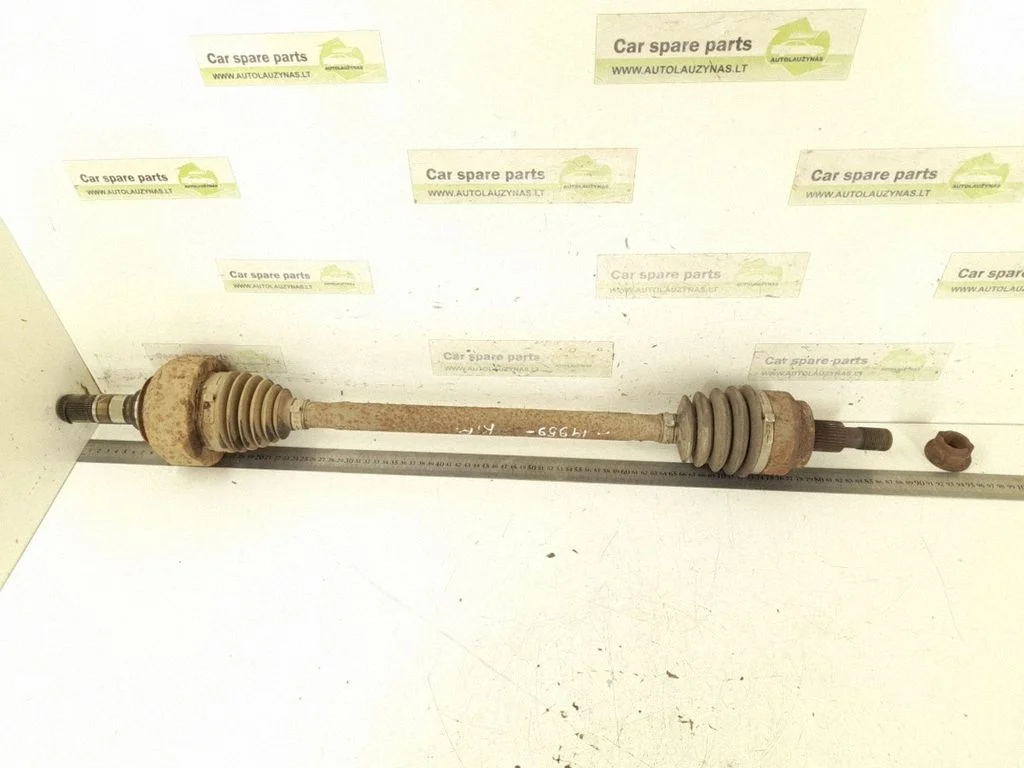 Rear driveshaft – rear left
