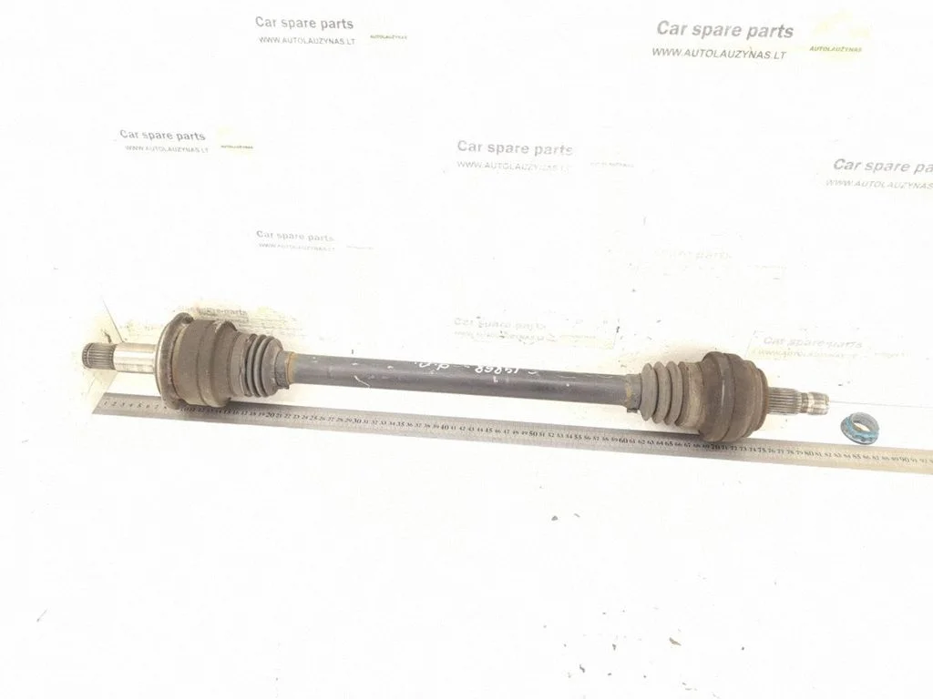 Rear driveshaft – rear right