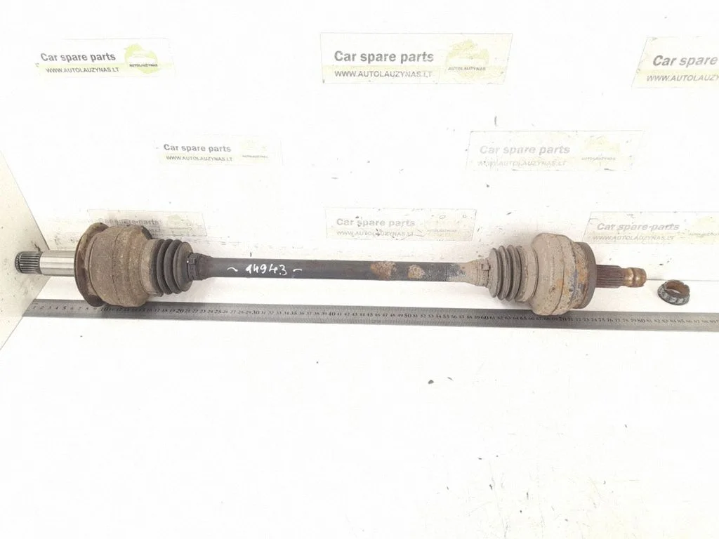Rear driveshaft – rear left