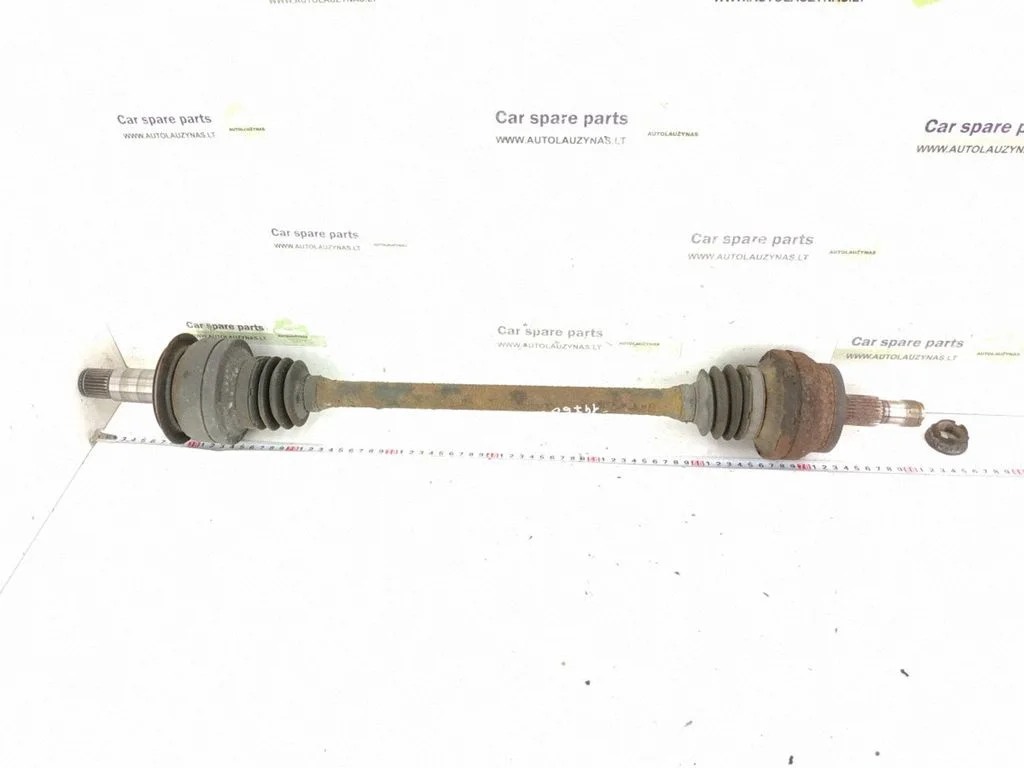 Rear driveshaft – rear right