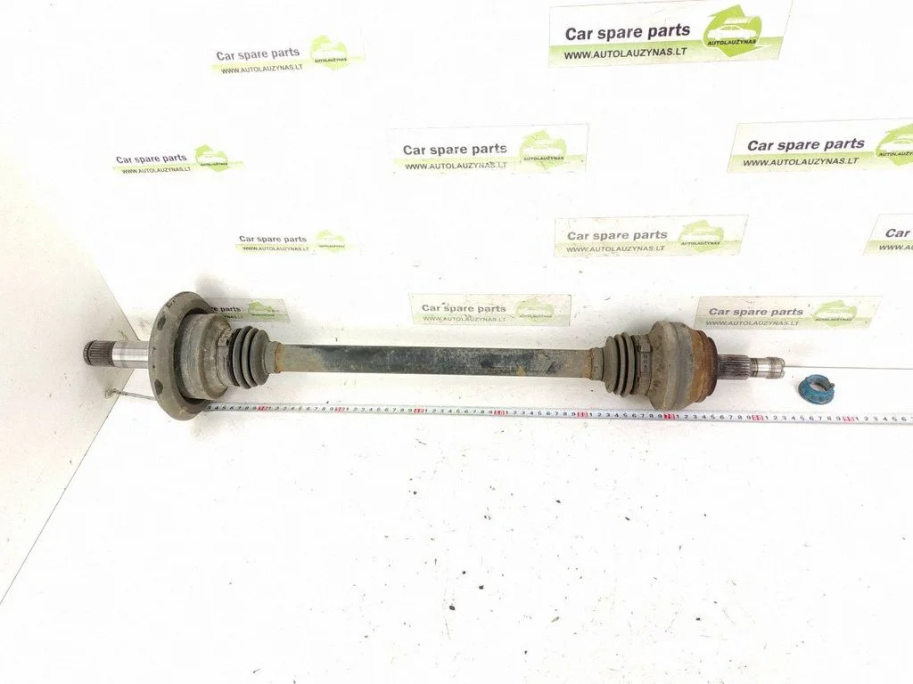 Rear driveshaft – rear left