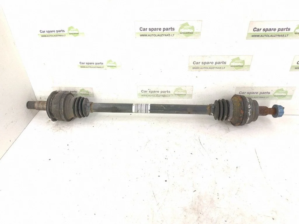 Rear driveshaft – rear left