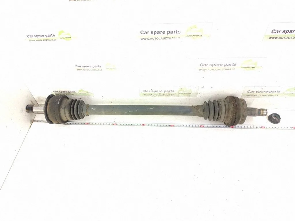 Rear driveshaft – rear right