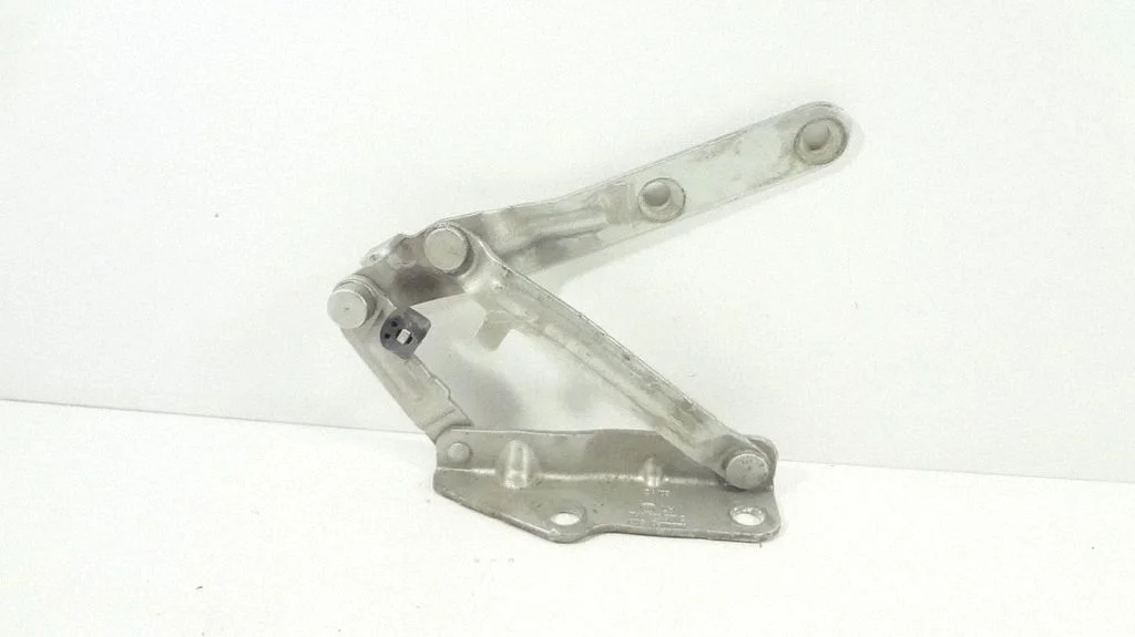 Engine bonnet/hood hinges – Volkswagen Transporter - Caravelle T5 (2003-2015)