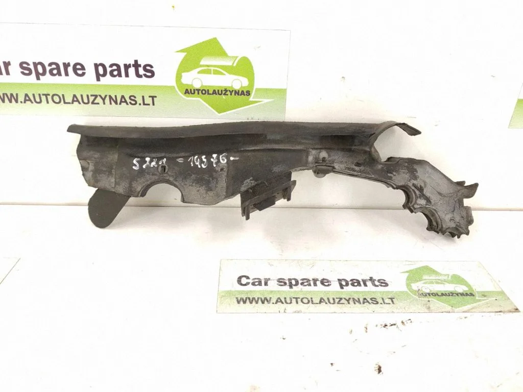 Engine bonnet/hood sound/heat insulation