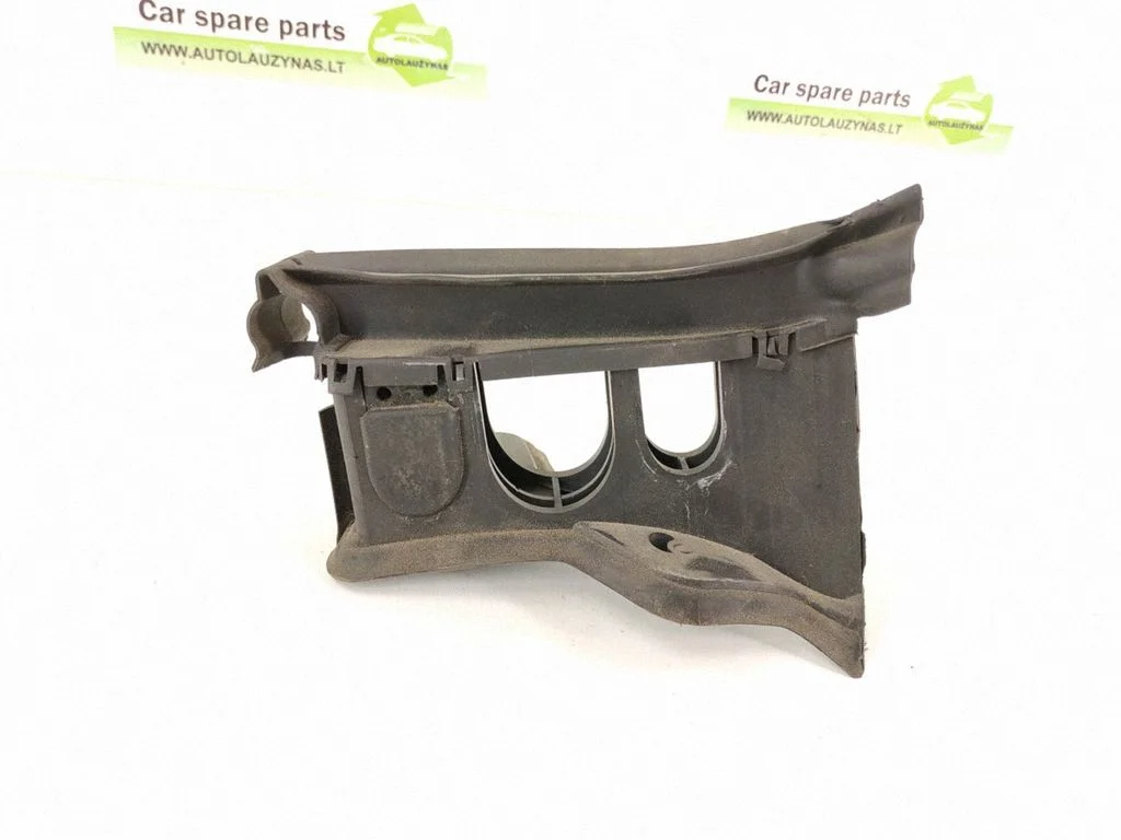Engine bonnet/hood sound/heat insulation