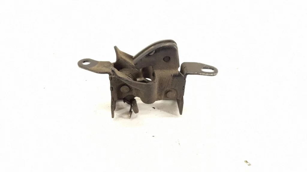 Engine bonnet/hood lock/catch
