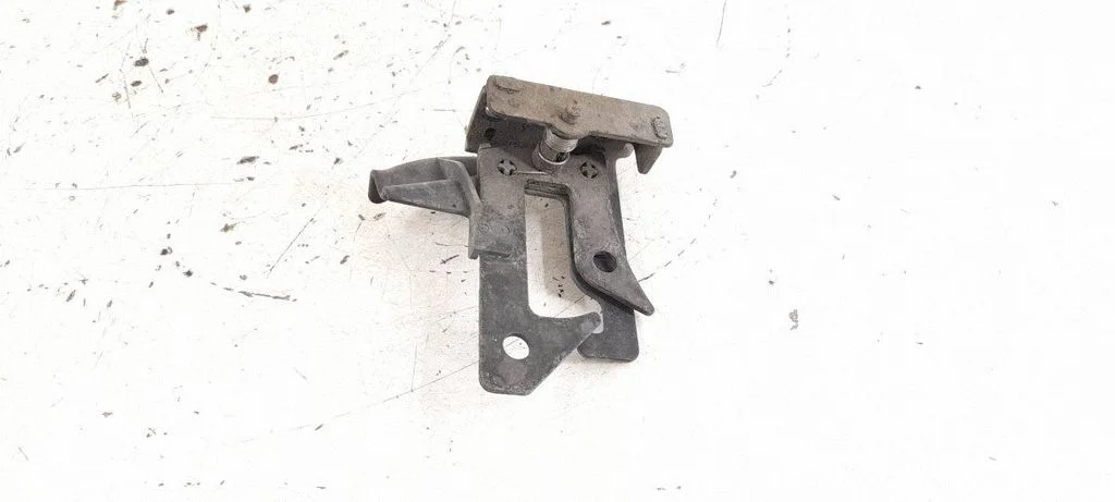 Engine bonnet/hood lock/catch