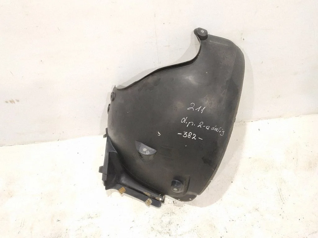 Front wheel arch liner splash guards – front right