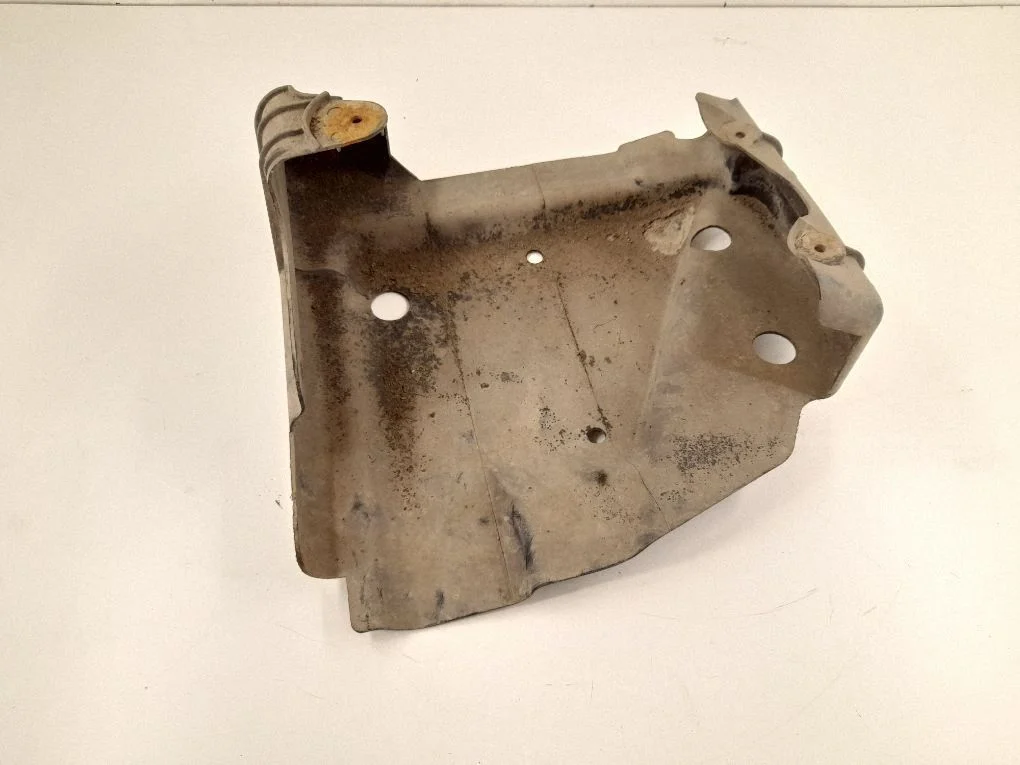 Engine splash shield/under tray