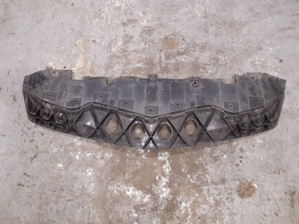 Engine splash shield/under tray