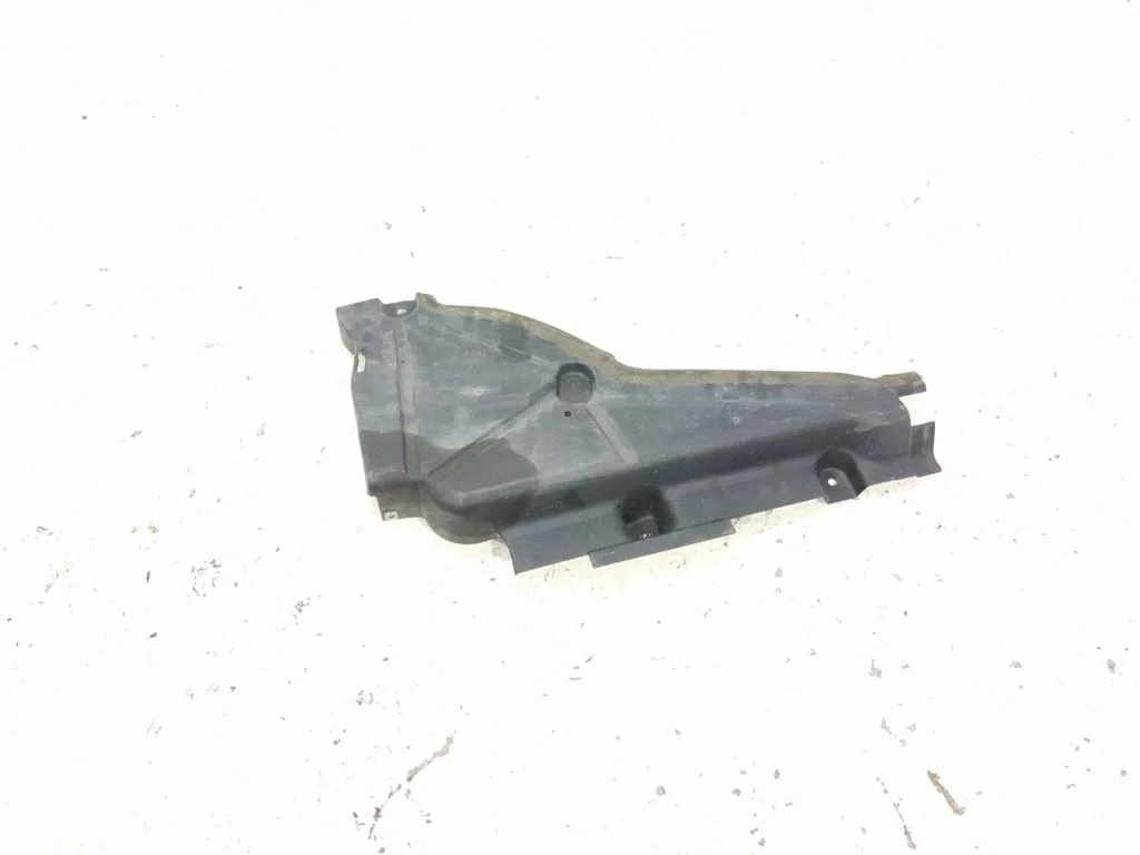 Engine splash shield/under tray – left