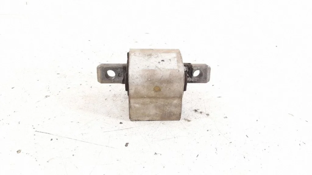 Gearbox mount – rear