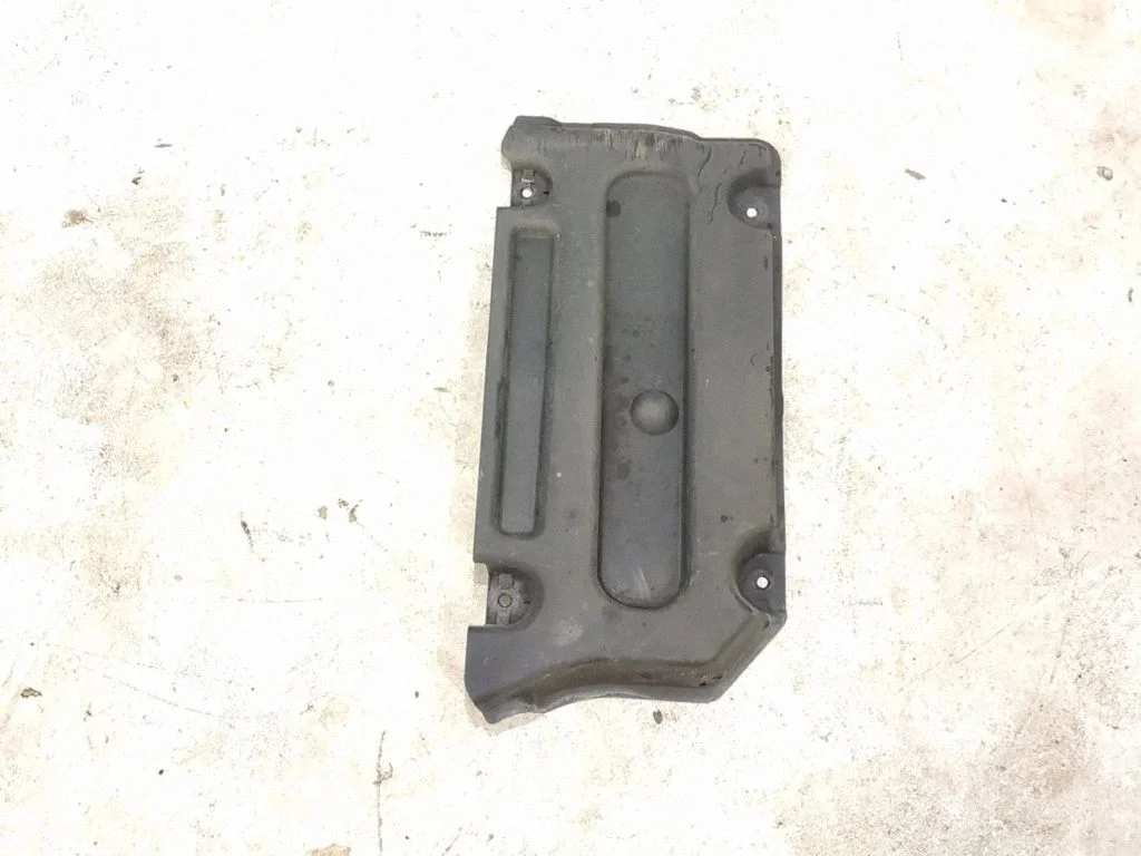 Engine splash shield/under tray DALISID1747