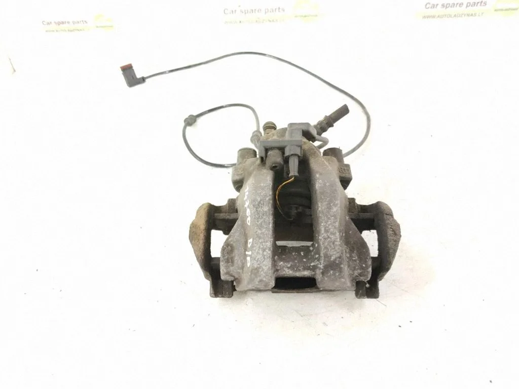 Rear brake caliper – right