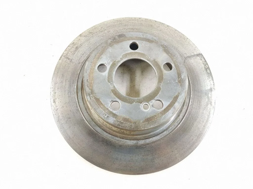 Rear brake disc – rear left