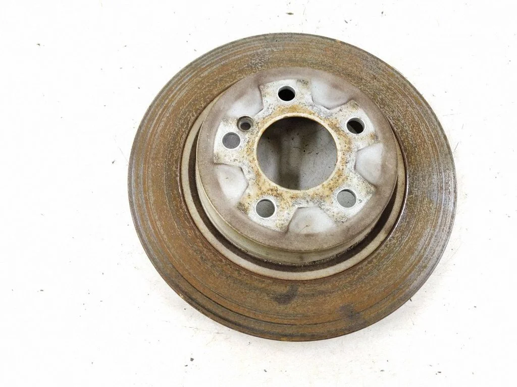 Rear brake disc – rear right