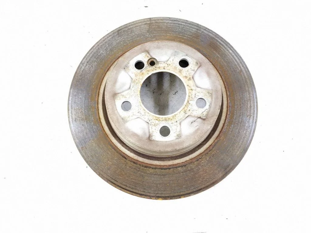 Rear brake disc – rear left