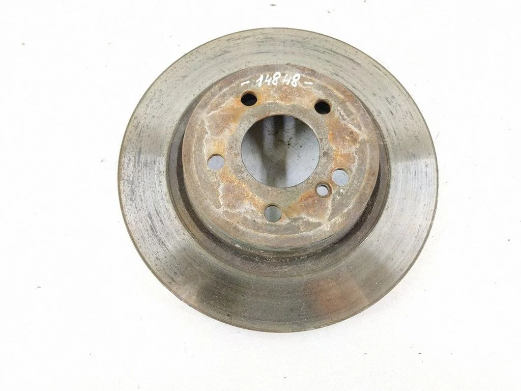 Rear brake disc – rear left