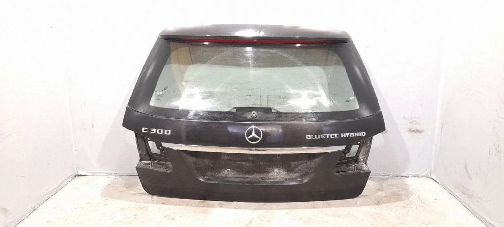 Tailgate/trunk/boot lid
