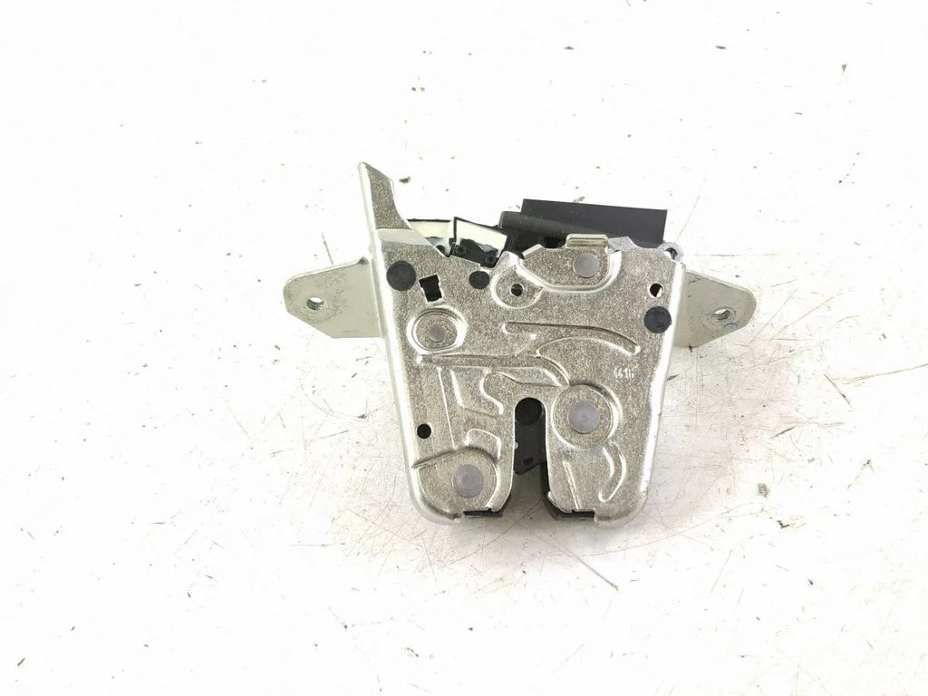 Tailgate/trunk/boot lock/catch/latch
