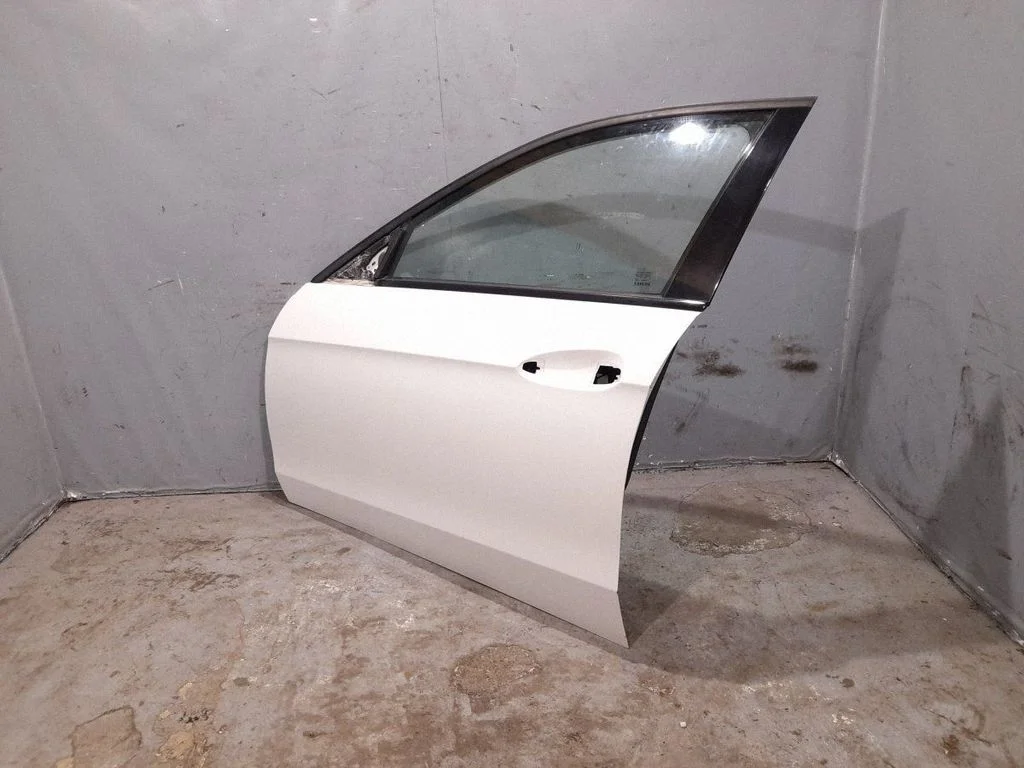 Drzwi przednie 2127220110