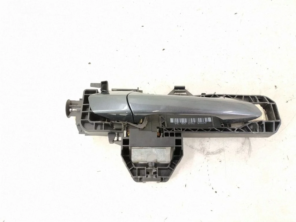 Front door exterior handle – front right
